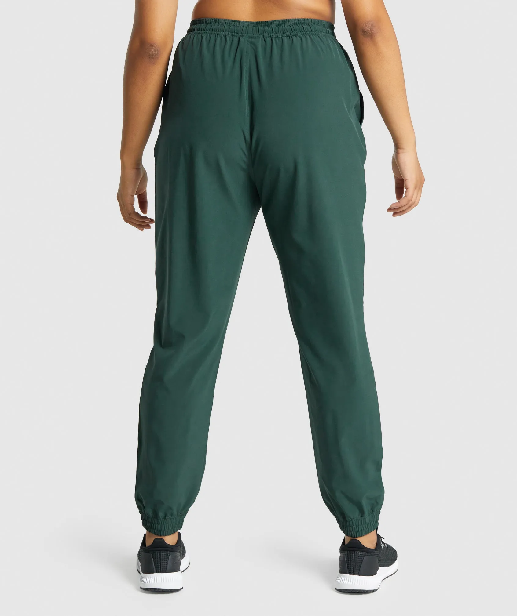 Gymshark Training Woven Joggers - Dark Green