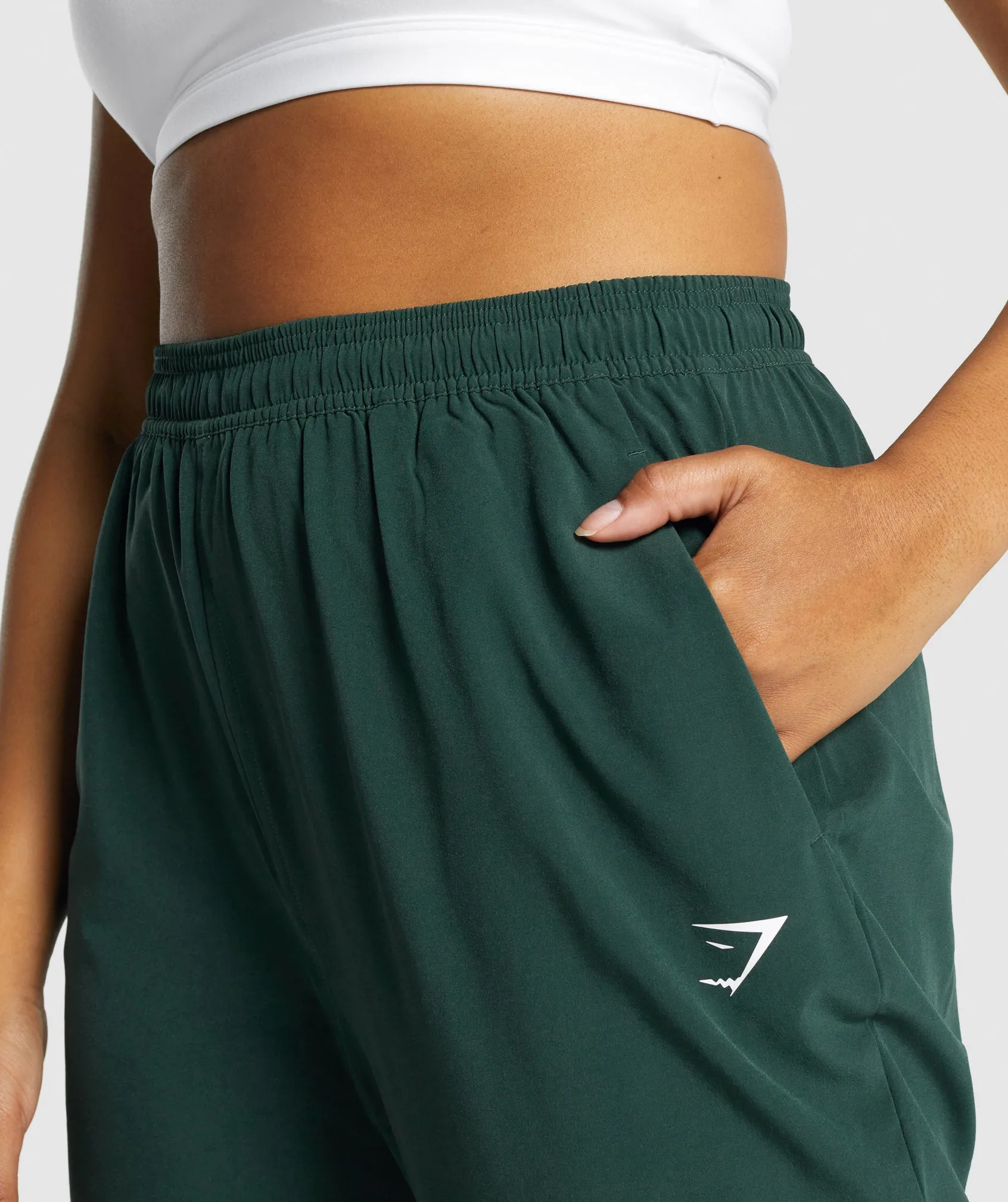 Gymshark Training Woven Joggers - Dark Green