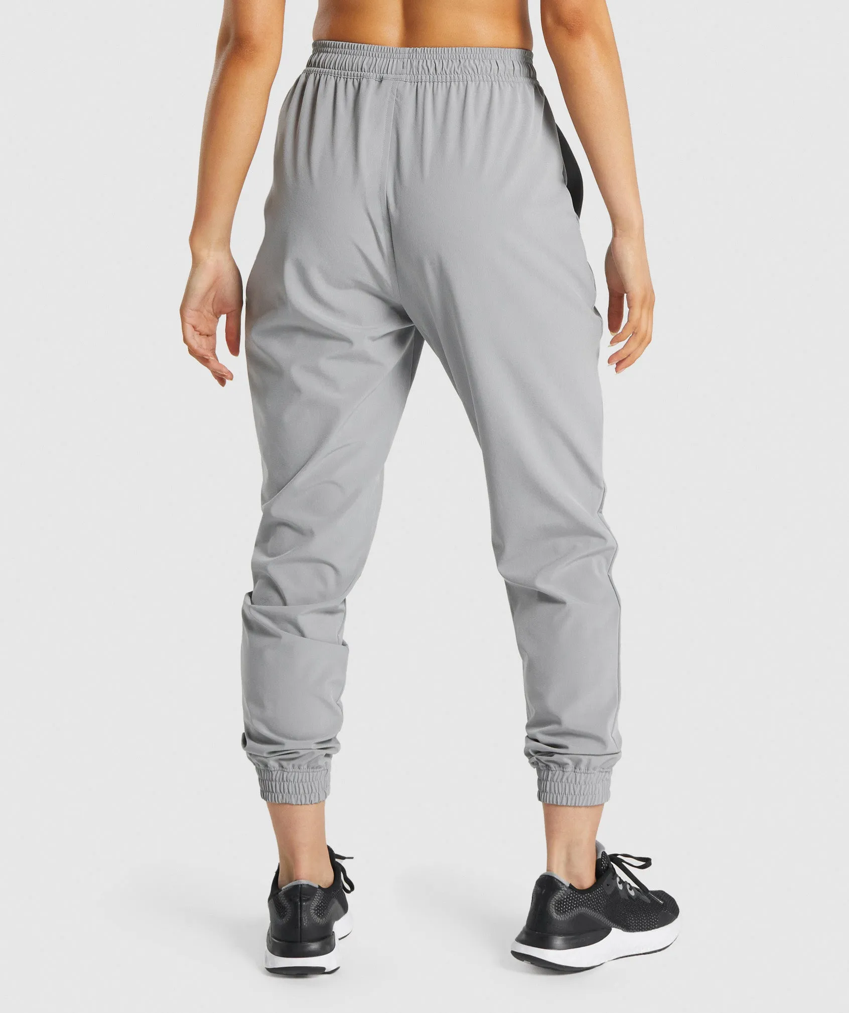 Gymshark Training Woven Joggers - Grey