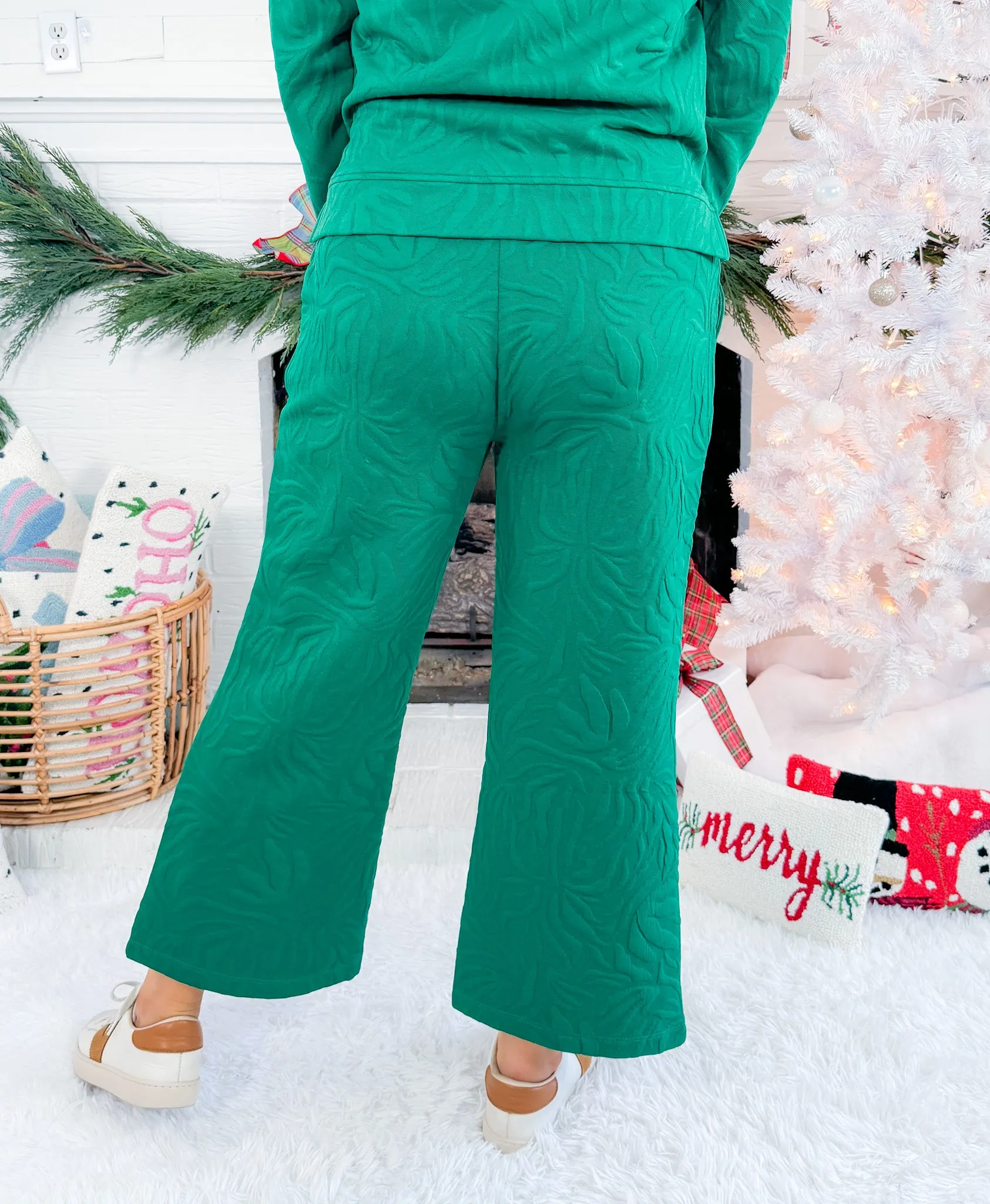 Lula Pine Bow Print Knit Pant