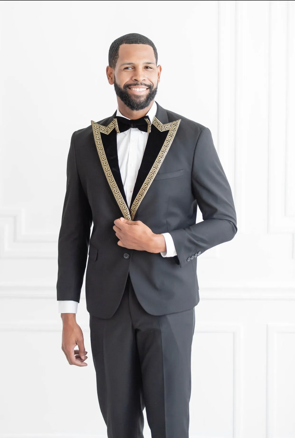 Velvet   Gold  Peak Lapels (black)