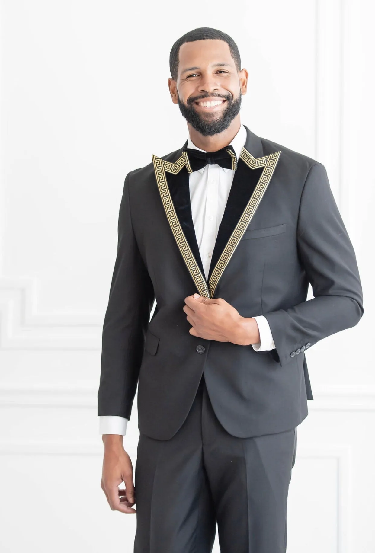 Velvet   Gold  Peak Lapels (black)